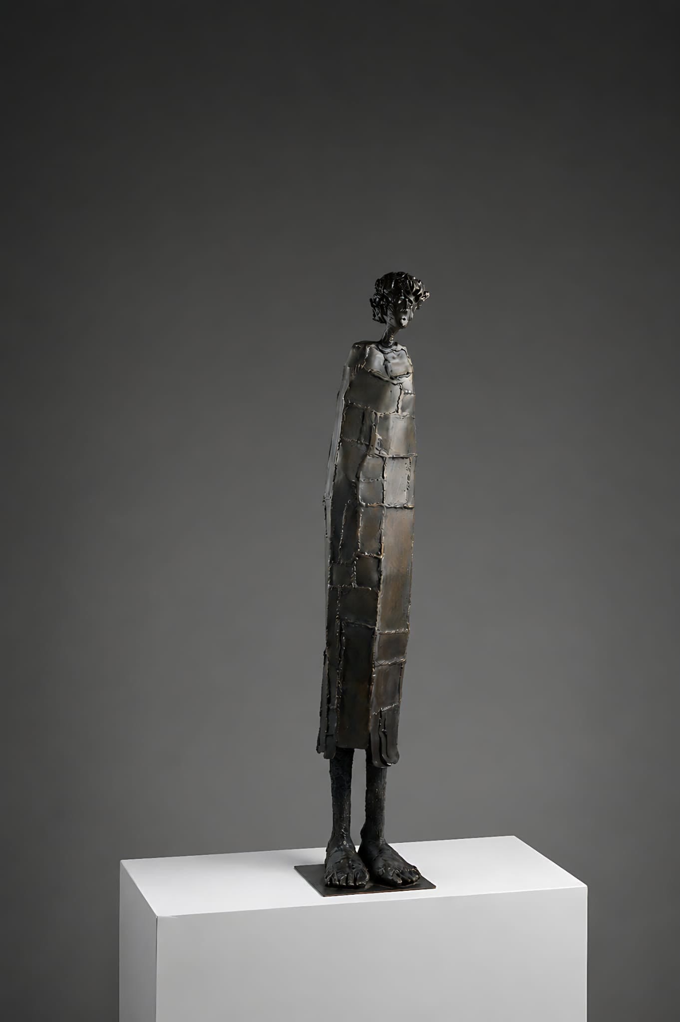 Un simplu om (mantie), 2025